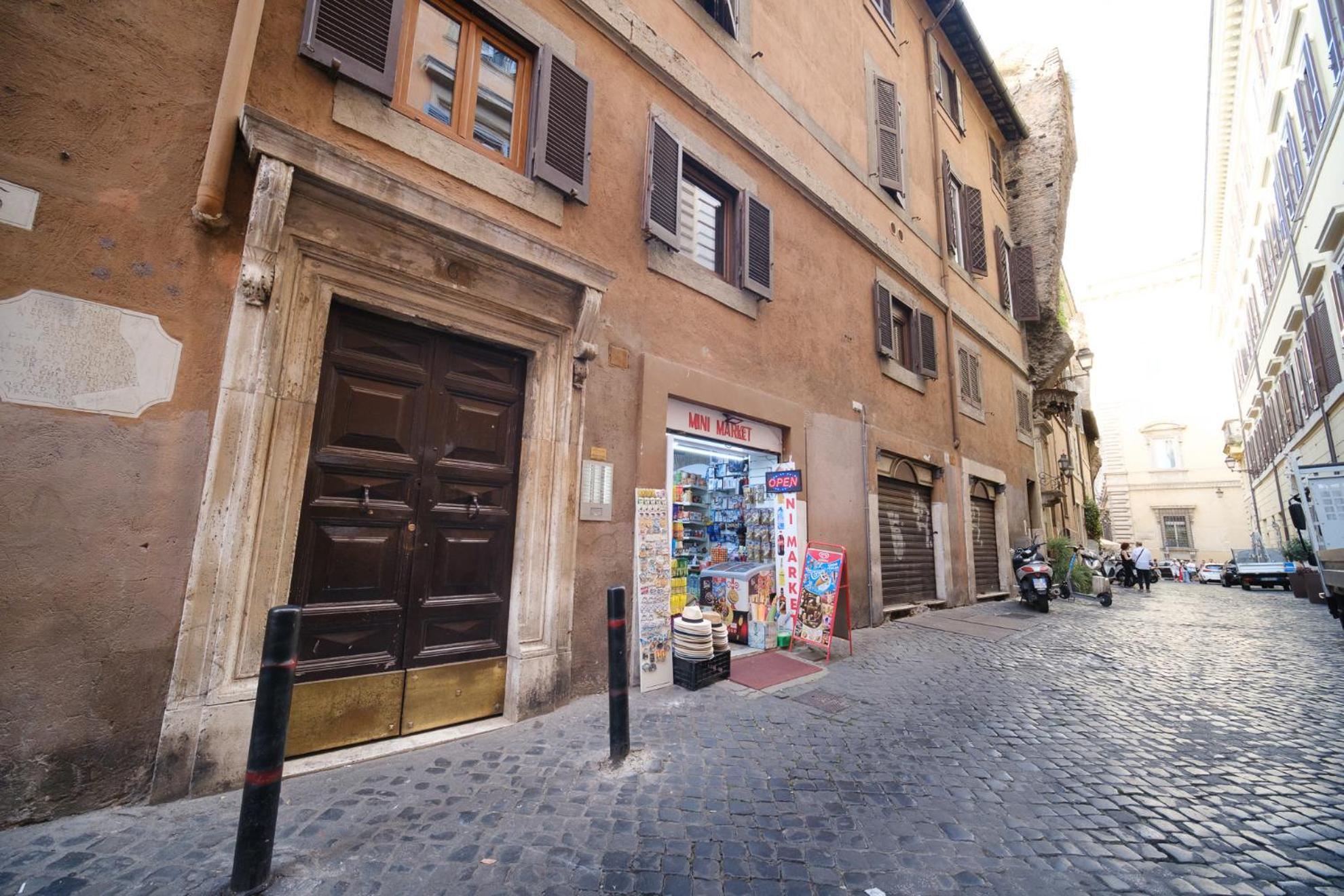 Pantheon'S Arch By Buddyrent Apartamento Roma Exterior foto